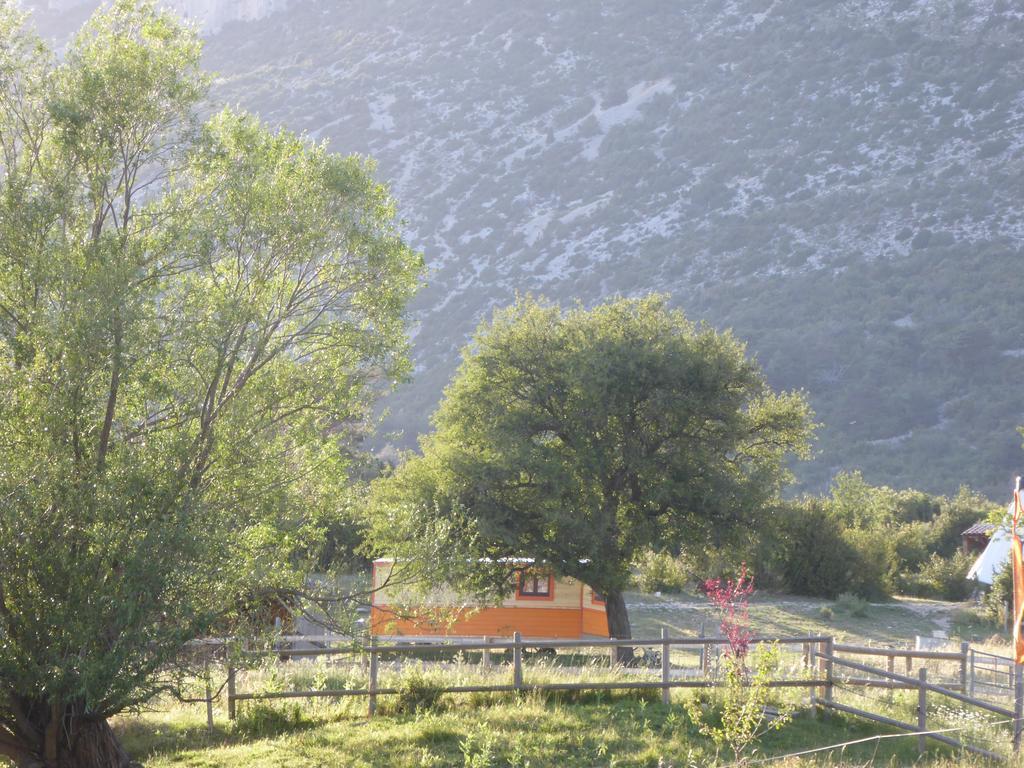 ホテルFerme Saint Pierre Bargème エクステリア 写真